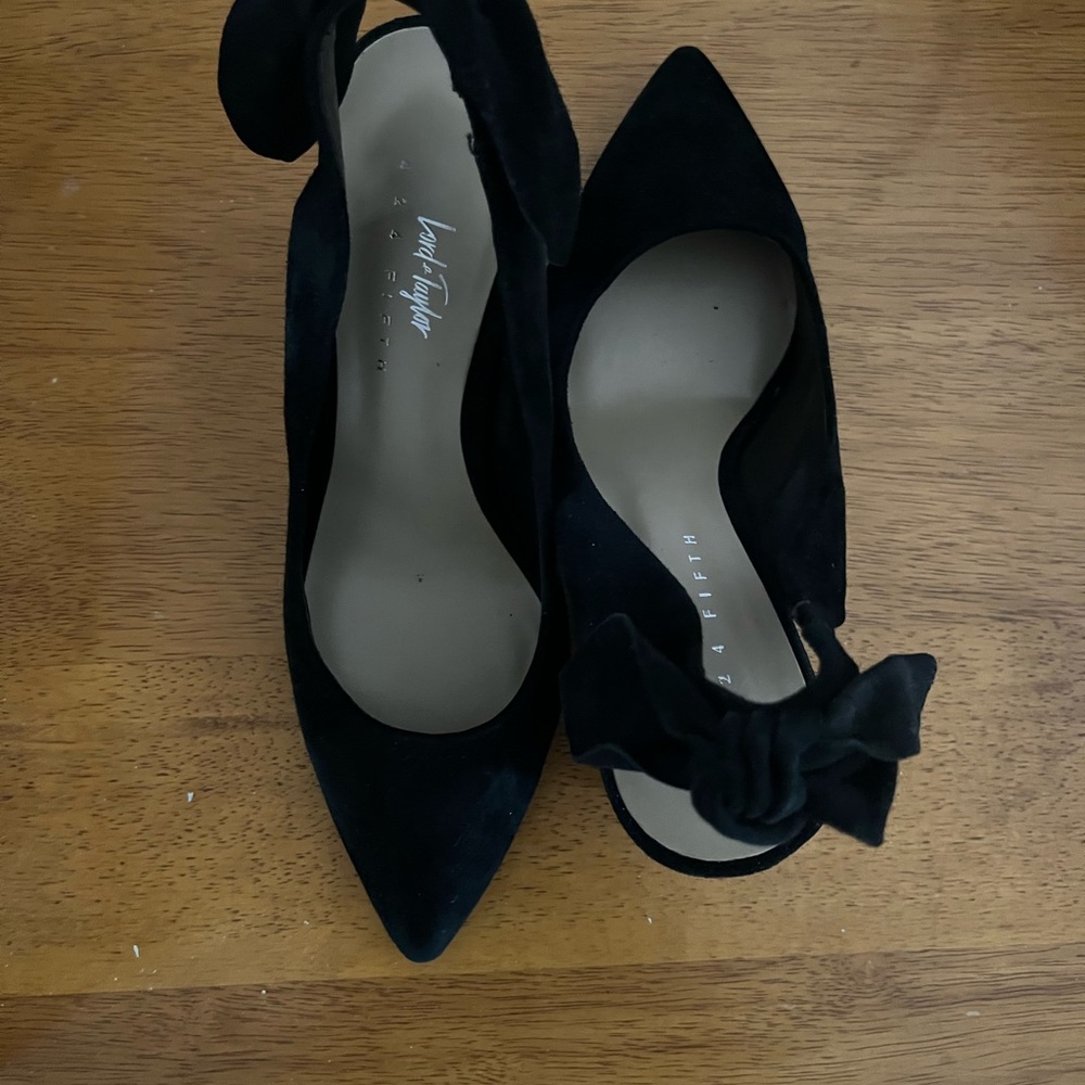 Lord & Taylor Black Women's Shoes with Bow Detail